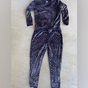 Super comfy sleepwear- both pants and shirt